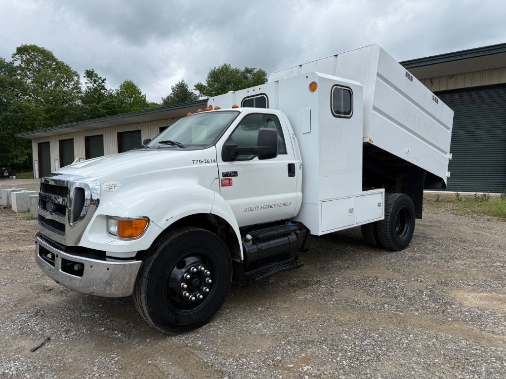 2013 Ford F-750's photo
