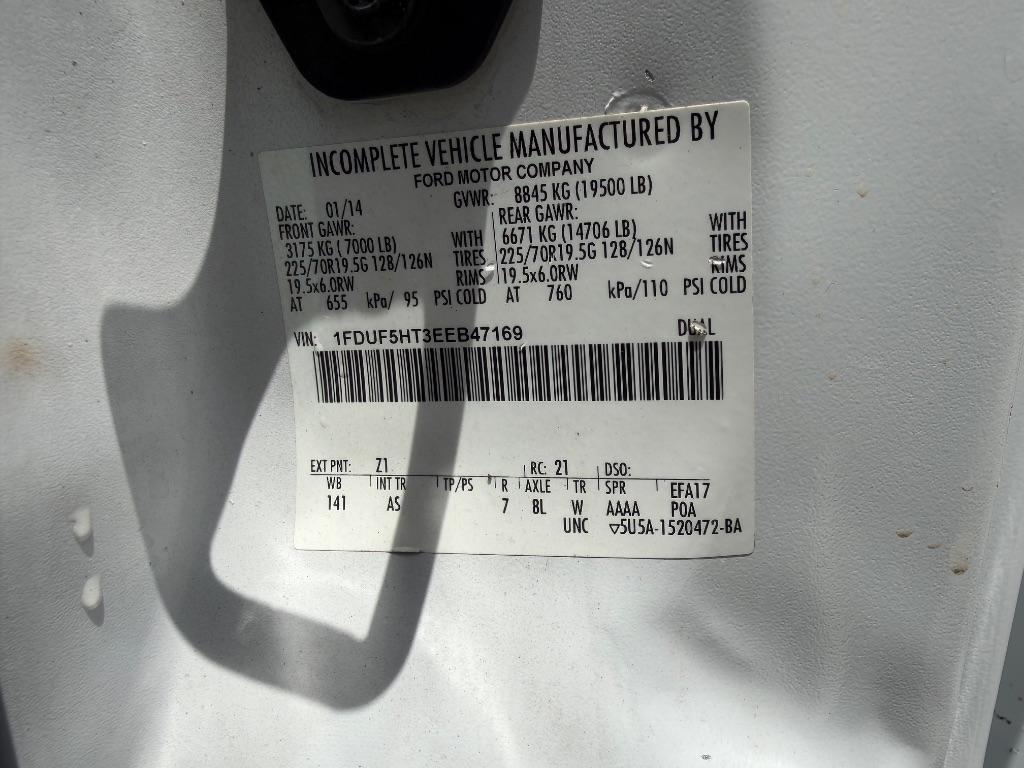 2014 Ford F-550 - Photo 11