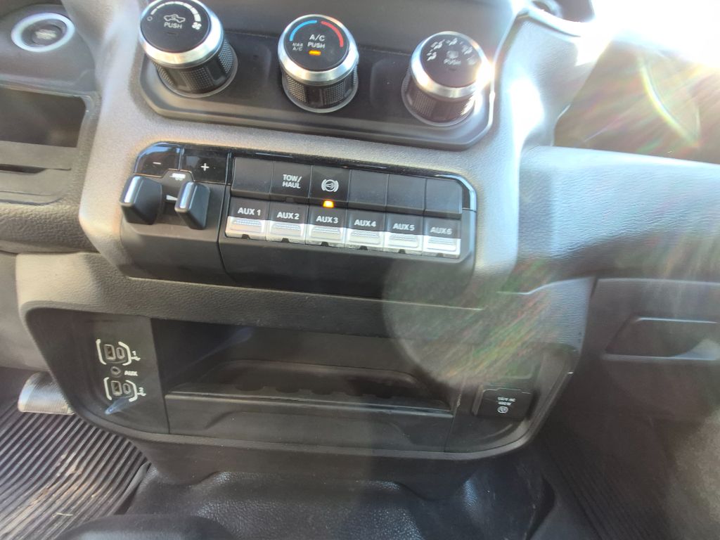 2023 RAM Ram 3500 Chassis Cab Tradesman - Photo 15