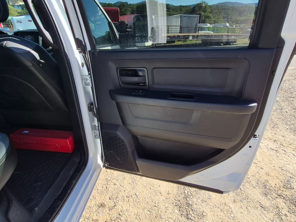 2023 RAM Ram 3500 Chassis Cab Tradesman - Photo 23