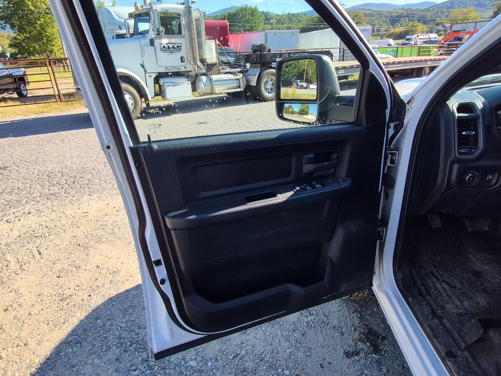 2023 RAM Ram 3500 Chassis Cab Tradesman - Photo 10
